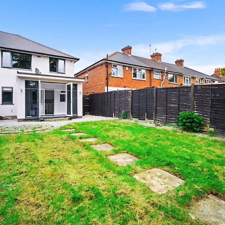 Stylish 3 Bedroom Home Away From Home Birmingham Bagian luar foto