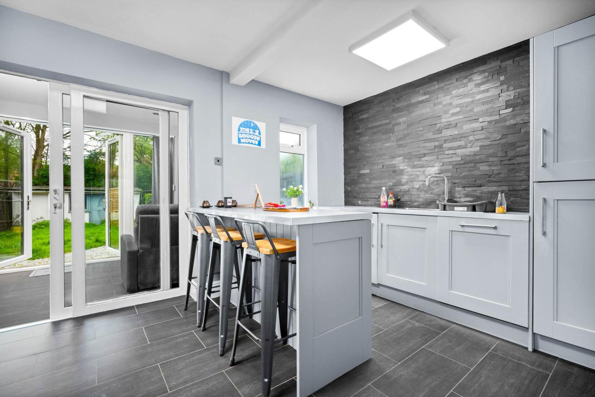 Stylish 3 Bedroom Home Away From Home Birmingham Bagian luar foto
