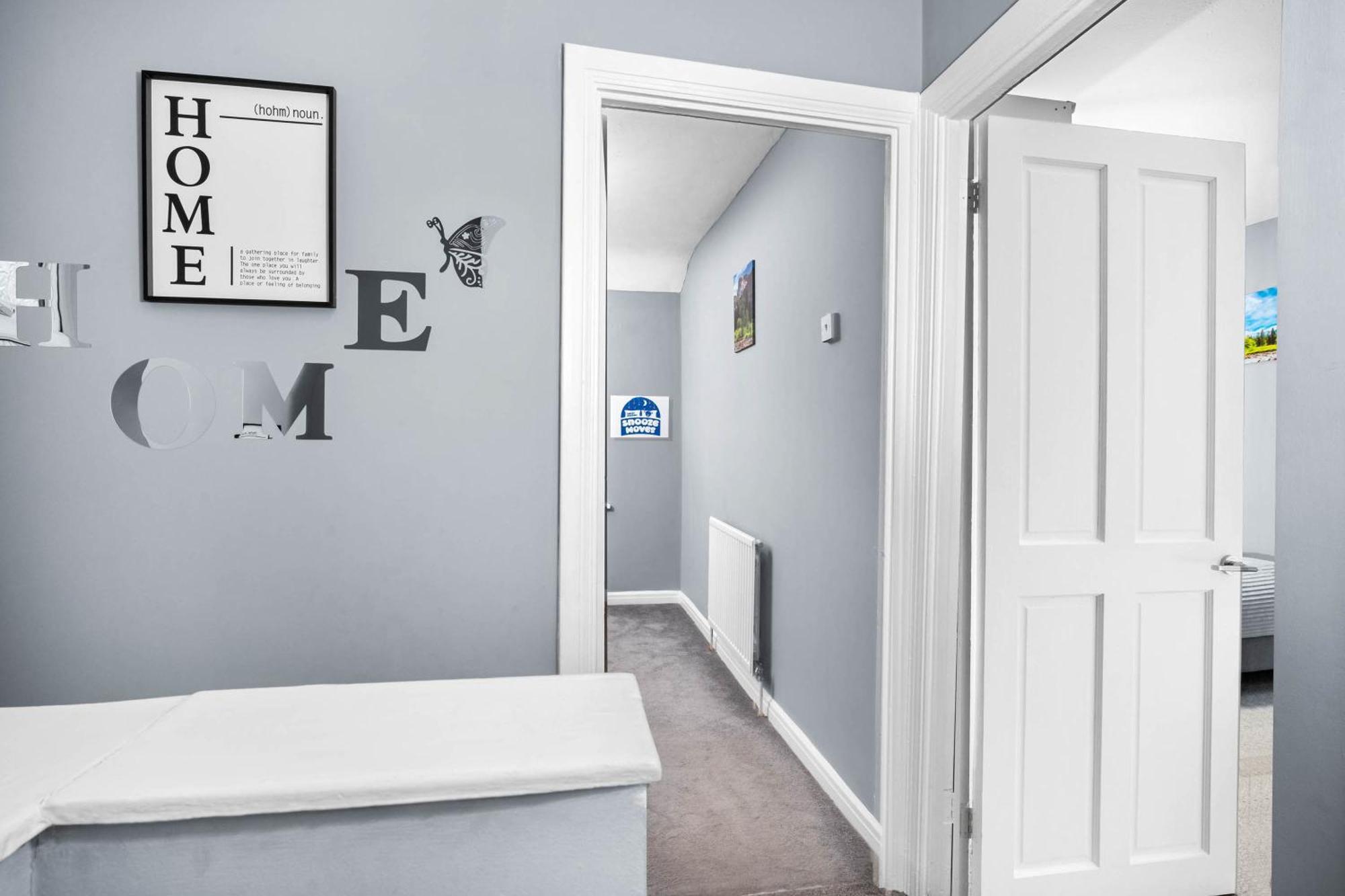 Stylish 3 Bedroom Home Away From Home Birmingham Bagian luar foto