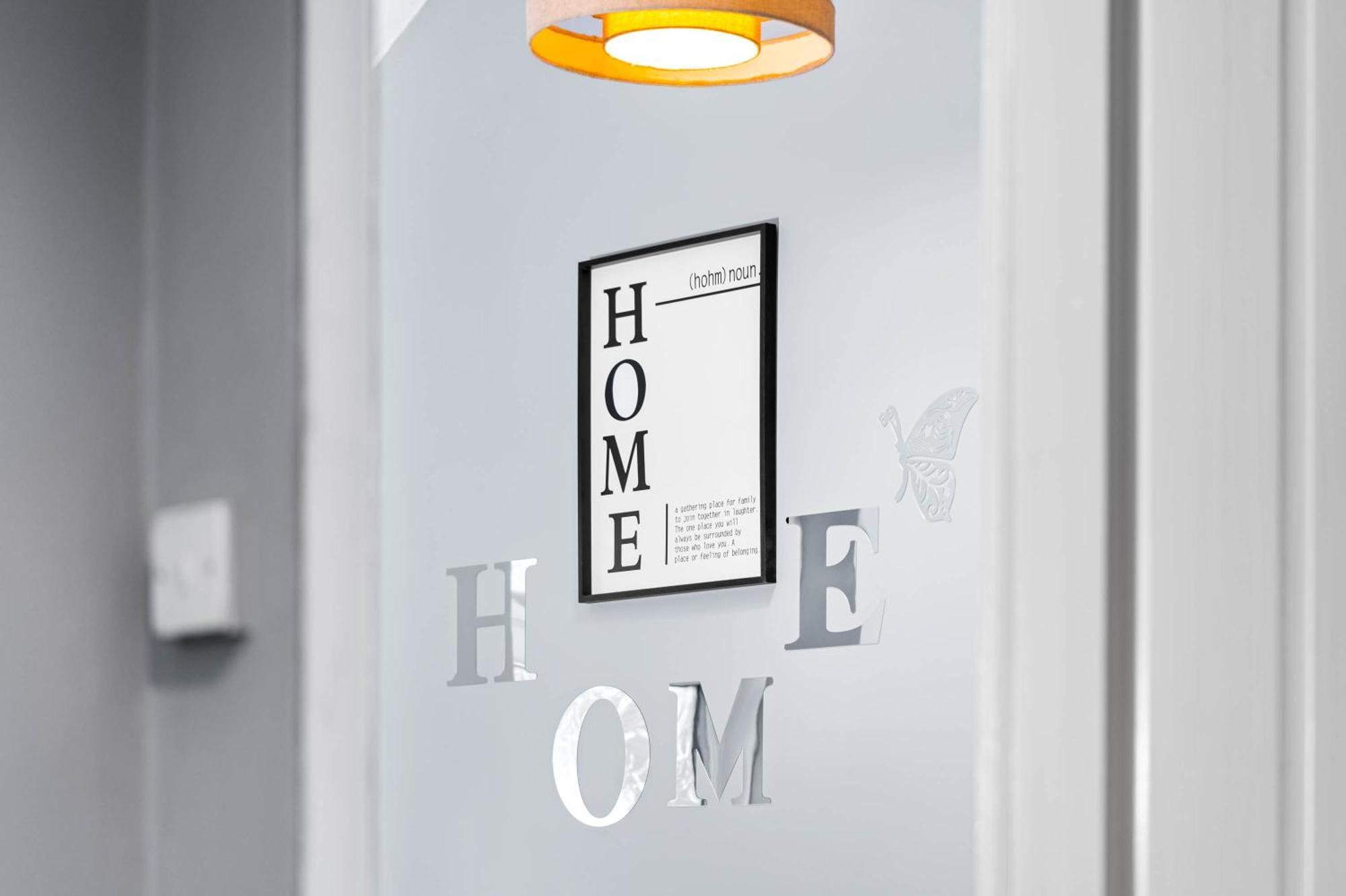 Stylish 3 Bedroom Home Away From Home Birmingham Bagian luar foto
